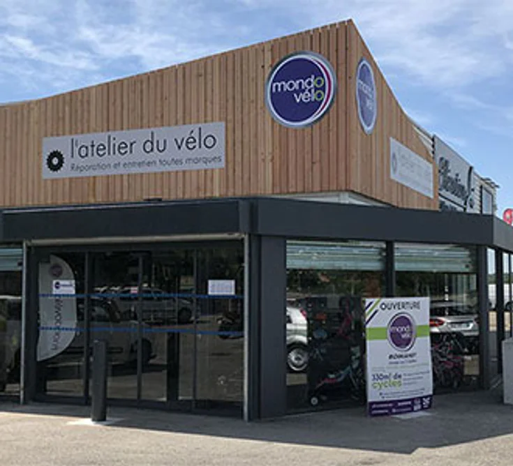 Extérieur du magasin MONDOVELO ROMANET ALES
