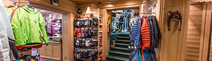 Intérieur du magasin SPORT 2000 MEGEVE ANOUK SOCQUET SPORTS