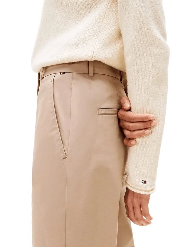 Slim Straight Chino