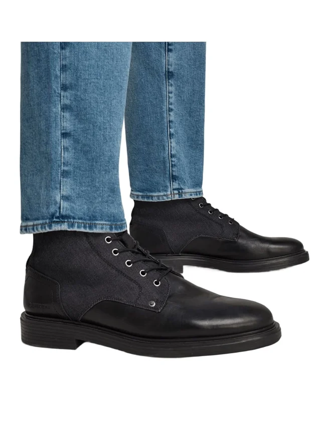 3301 Regular Tapered