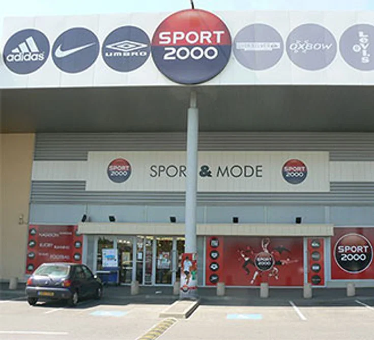 Extérieur du magasin SPORT 2000 MONTGERON