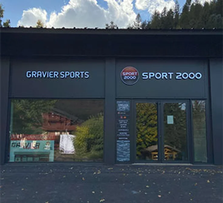 Extérieur du magasin SPORT 2000 LES DEUX ALPES GRAVIER SPORTS