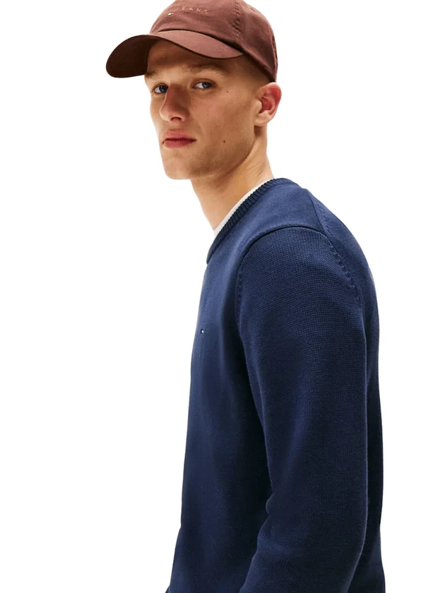 Slim Ess Sweater