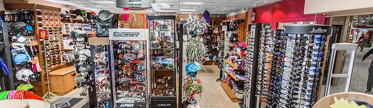Intérieur du magasin SPORT 2000 LA MONGIE ALTI SPORT