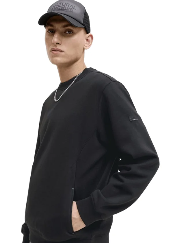 Fusion Sweat Badge Crew Neck