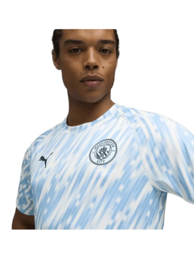 Manchester City Warm Up