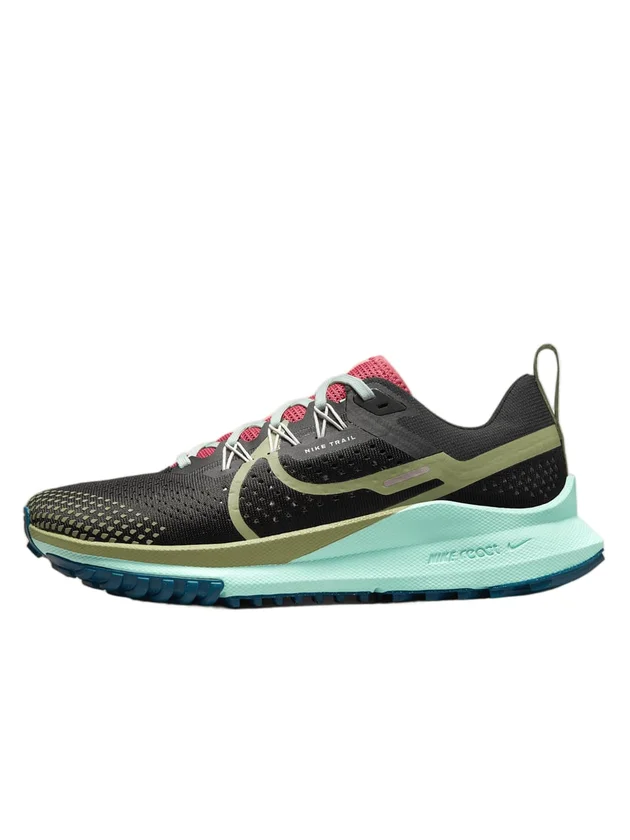 React Pegasus Trail 4