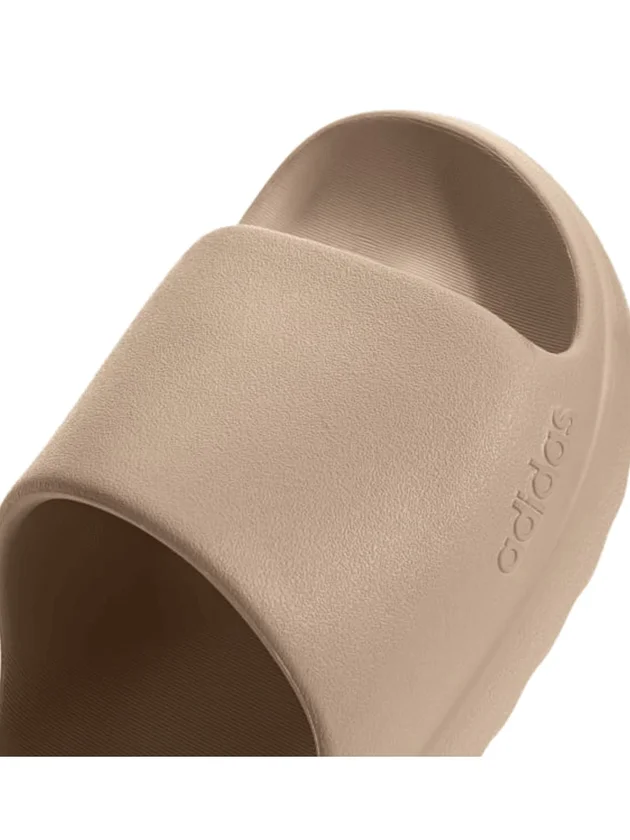Adilette Lumia
