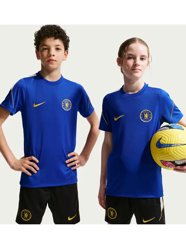 CFC Y NK DF STRK SS TOP K
