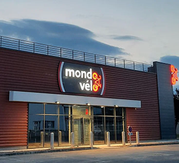 Extérieur du magasin MONDOVELO LA VILLE AUX DAMES