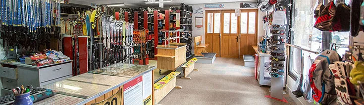 Intérieur du magasin SPORT 2000 SAINT COLOMBAN-VILLARDS SKIS SERVICES