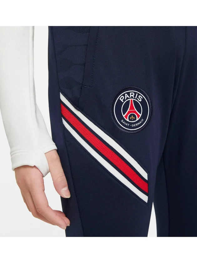 PSG Strike Domicile