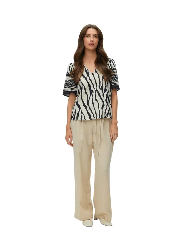 Kamille 2/4 V Neck Top Wvn Btq Be
