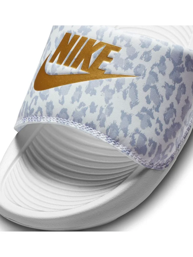 Victori One Slide Print