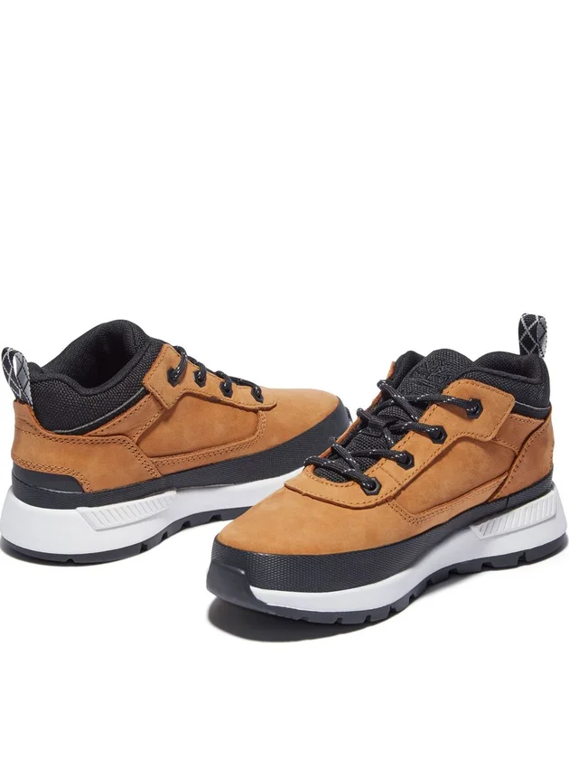 Field Trekker Low Lace Up Sneaker