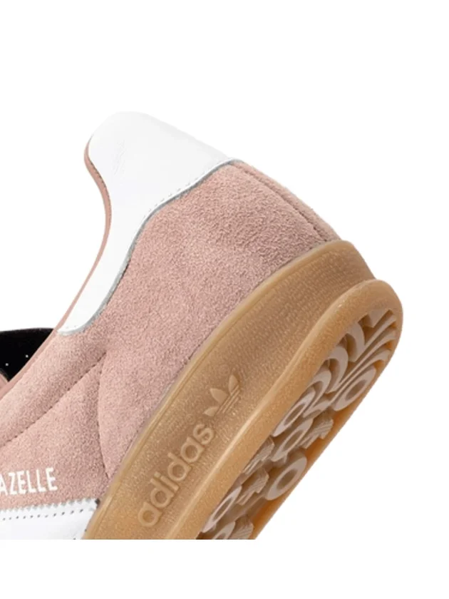 Gazelle Indoor