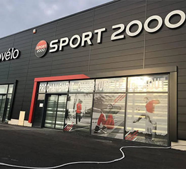 Extérieur du magasin SPORT 2000 LIMOUX