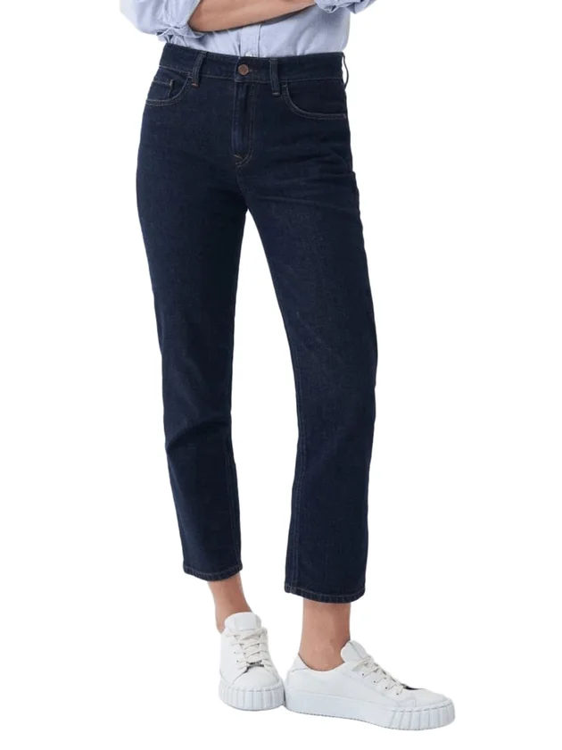 True Cropped Slim Rinse Wash