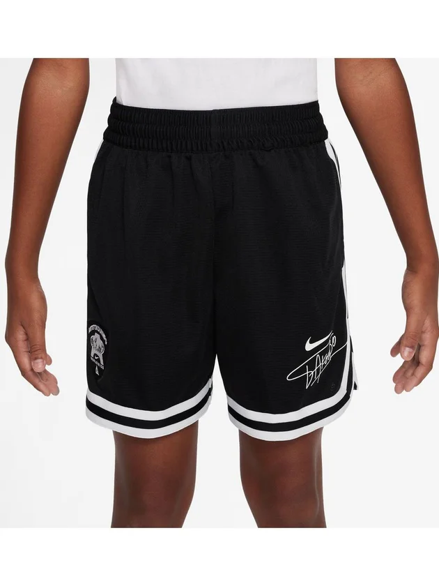 DNA Short 5In