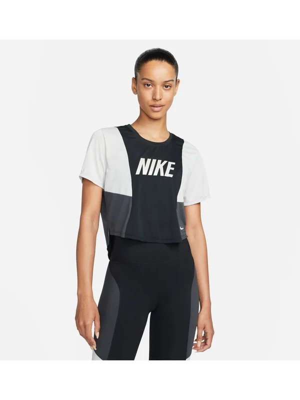 One Dri-FIT Ss Std Crp Top