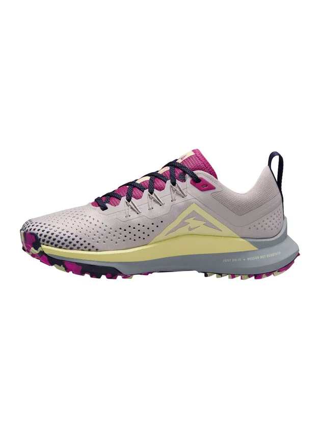 React Pegasus Trail 4
