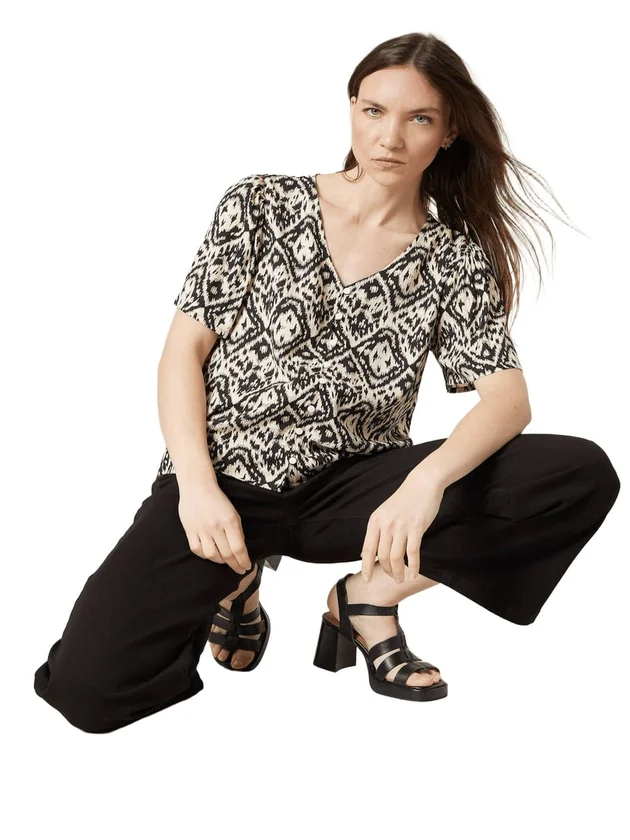 Ehoma Blouse