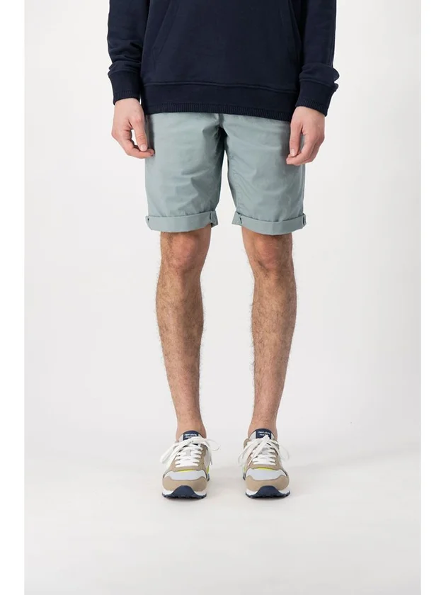 Short Chino