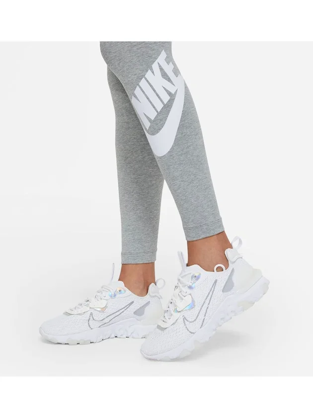 Sportswear Essential High Rise Leggings