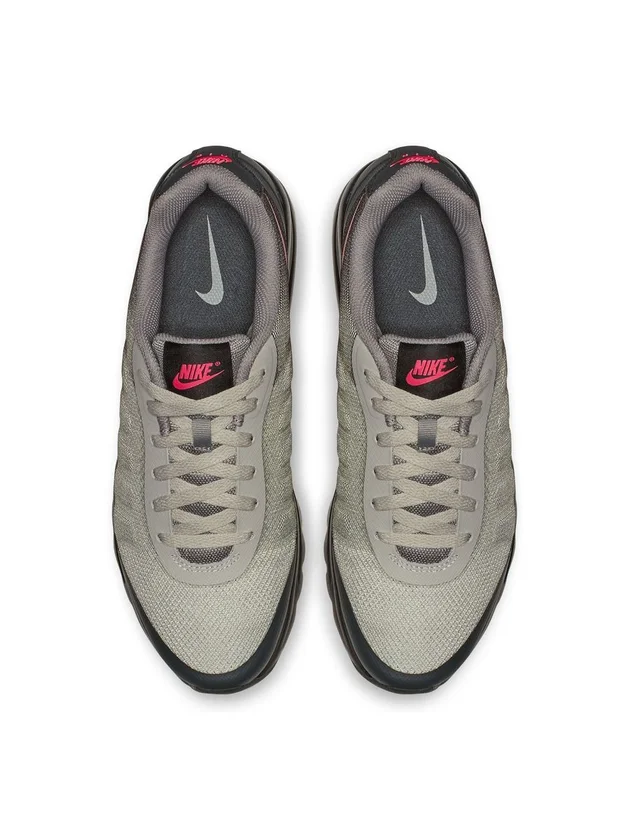Air Max Invigor