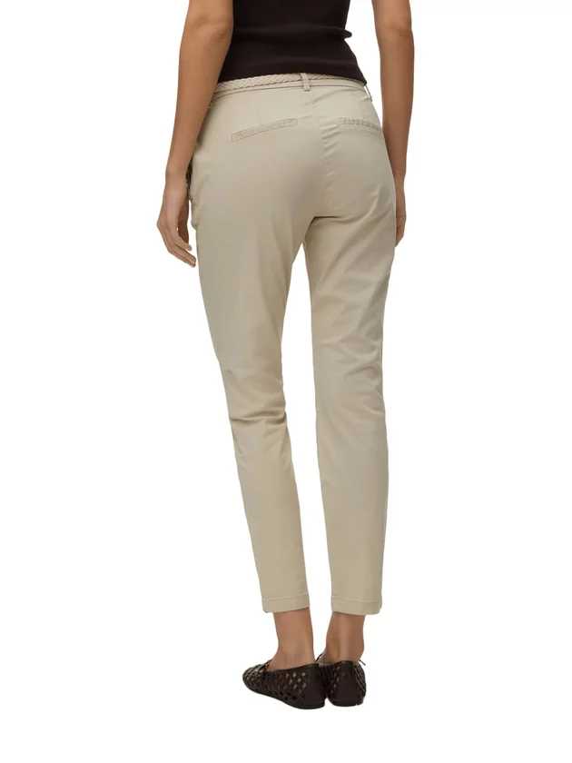 Tapered Chino Pant