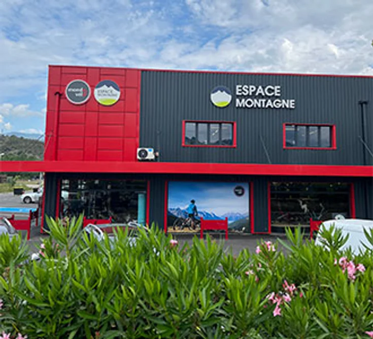 Extérieur du magasin ESPACE MONTAGNE PRADES