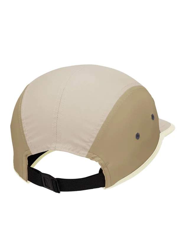 Fly Cap