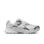 WHITE/METALLIC SILVER-MTLC PLATINUM