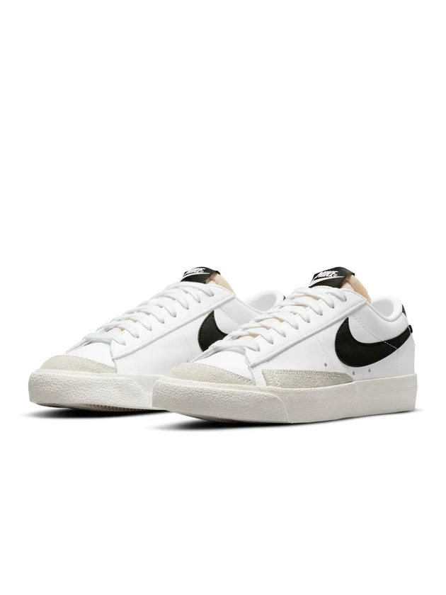 Blazer Low 77