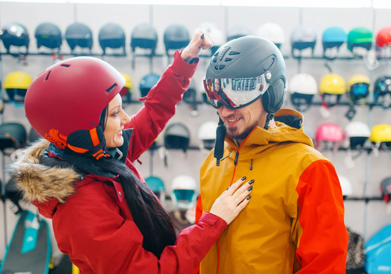 Casques et protections : sécurité avant tout sur les pistes
