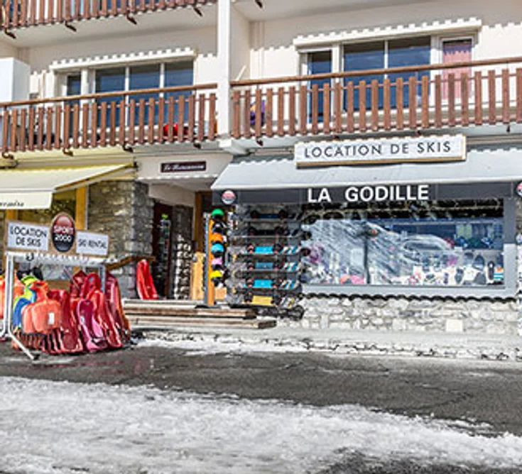 Extérieur du magasin SPORT 2000 TIGNES LE LAC LA GODILLE