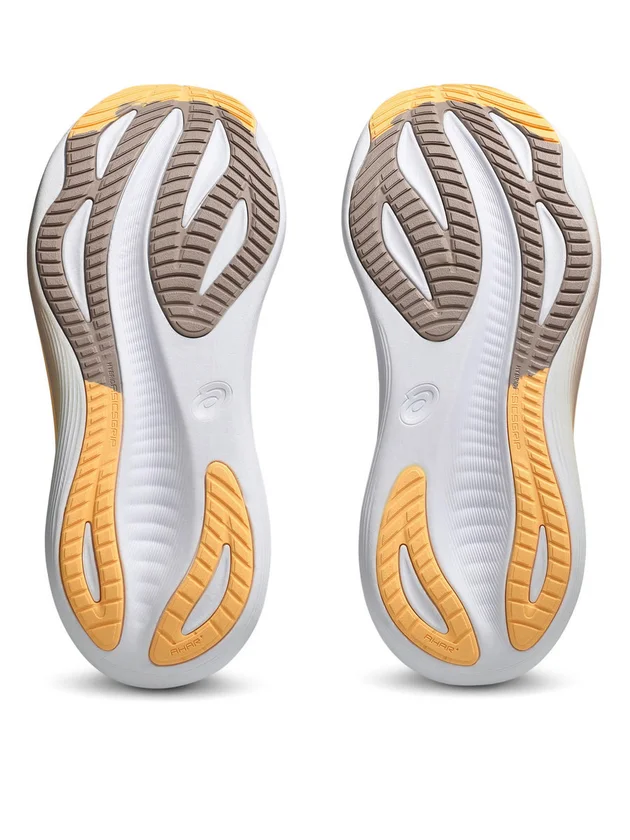 Gel Nimbus 27