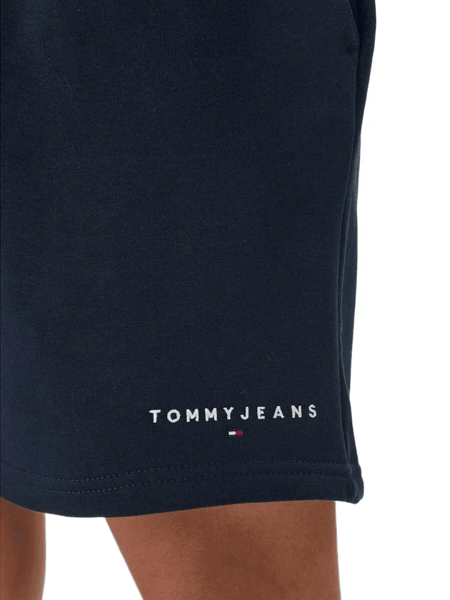 Contrast Linear Beach Short