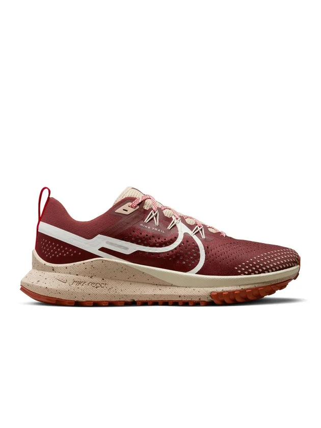 React Pegasus Trail 4
