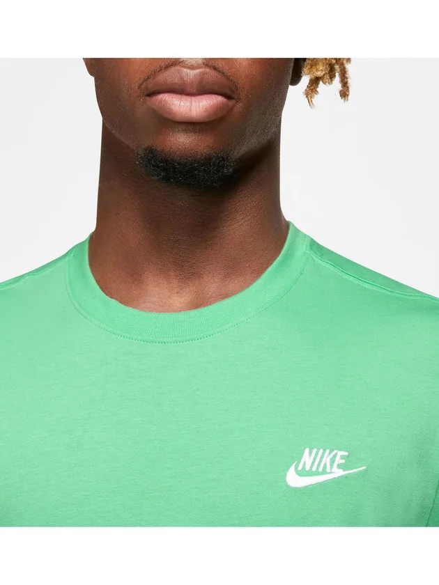 Club Tee