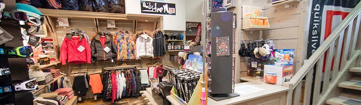 Intérieur du magasin SPORT 2000 ISOLA 2000 SNOW SHOP