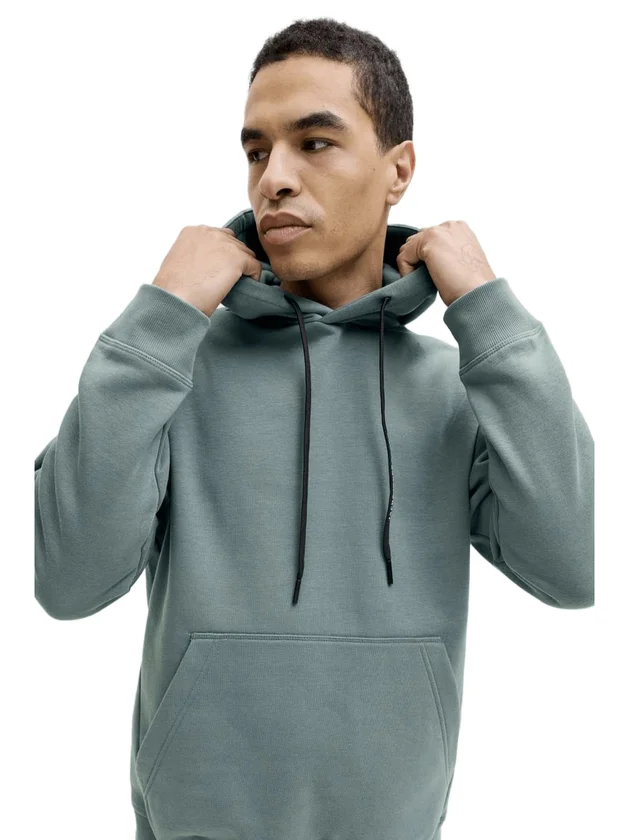 Fusion Sweat Badge Hood
