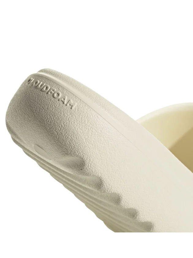 Adilette Lumia