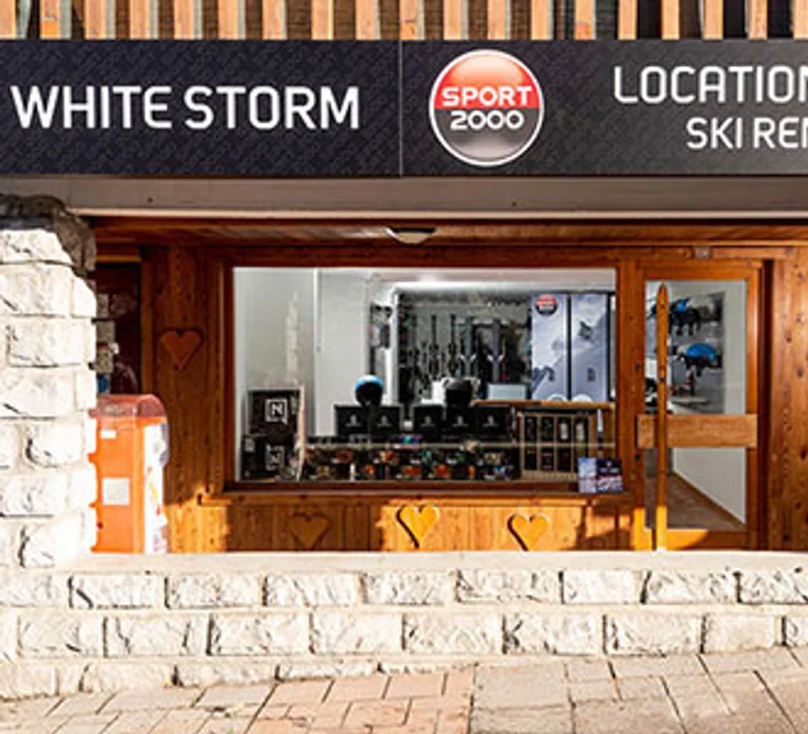 Extérieur du magasin SPORT 2000 MERIBEL WHITE STORM