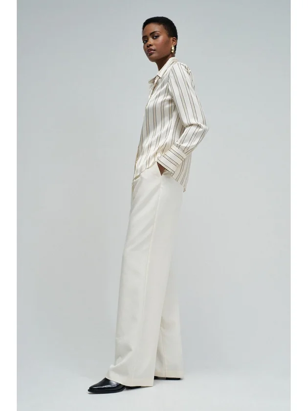 Basic Shirt Front Button Up Closure