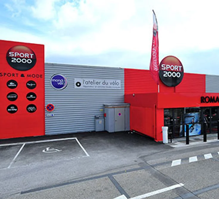 Extérieur du magasin SPORT 2000 ROMANET ALES