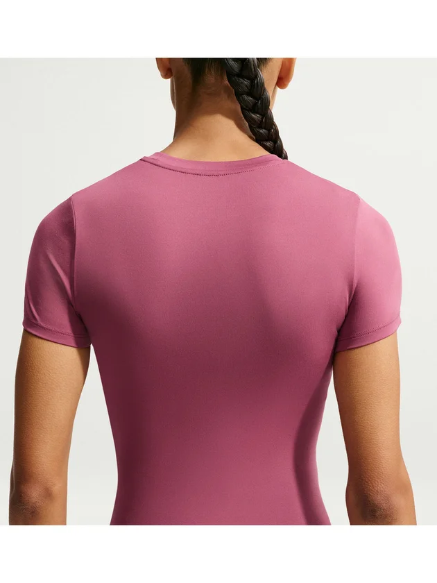 One Fitted SS Top