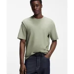 LIGHT/PASTEL GREEN