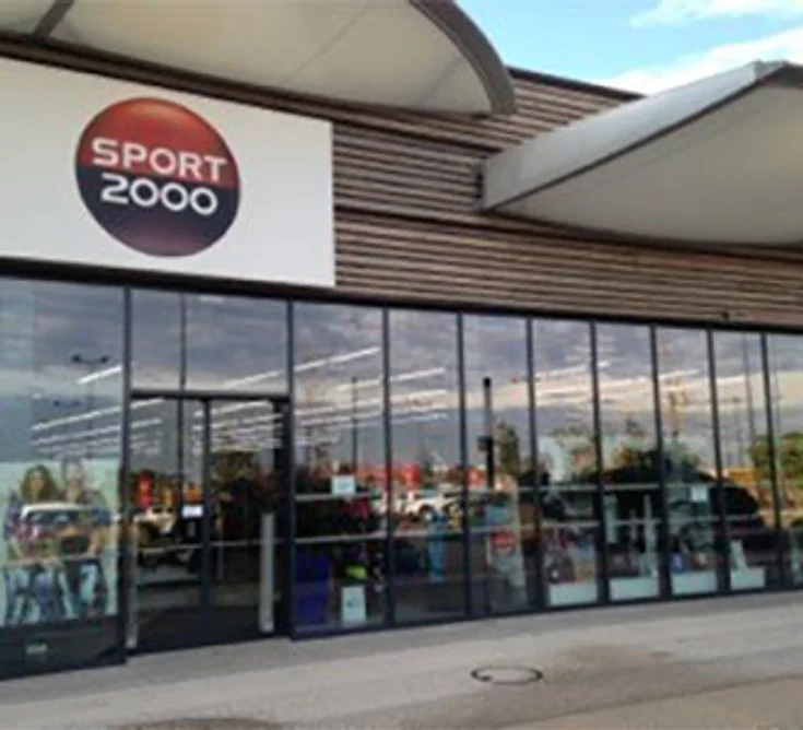 Extérieur du magasin SPORT 2000 CLAIRA