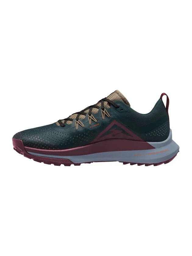 React Pegasus Trail 4